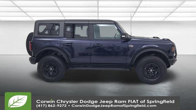 Photo of 2021 Antimatter Blue Metallic Ford Bronco