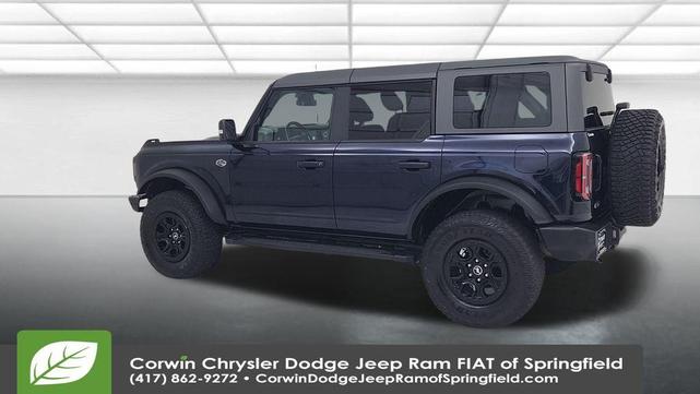 Photo of 2021 Antimatter Blue Metallic Ford Bronco