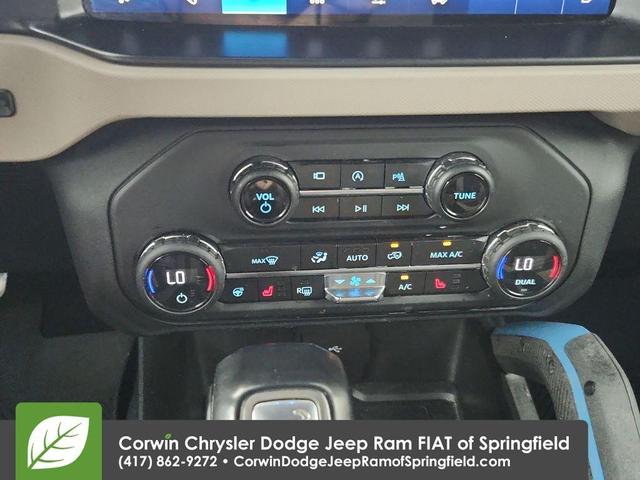 Photo of 2021 Antimatter Blue Metallic Ford Bronco