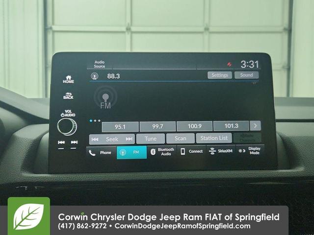 Photo of 2024 Urban Gray Pearl Honda CR-V