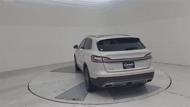 Photo of 2021 Ceramic Pearl Lincoln Nautilus