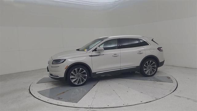 Photo of 2021 Ceramic Pearl Lincoln Nautilus
