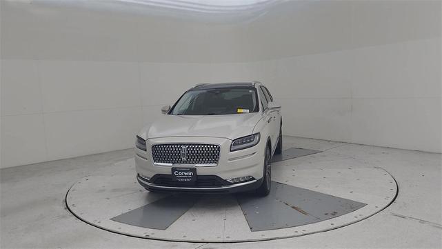 Photo of 2021 Ceramic Pearl Lincoln Nautilus