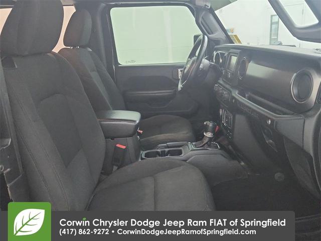 Photo of 2020 Black Clearcoat Jeep Wrangler