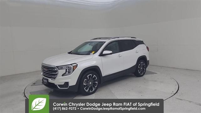 Photo of 2024 White Frost Tri-Coat GMC Terrain