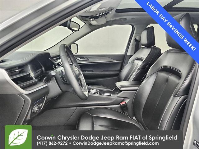 Photo of 2024 Silver Zynith Jeep Grand Cherokee 4xe