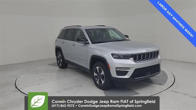 Photo of 2024 Silver Zynith Jeep Grand Cherokee 4xe