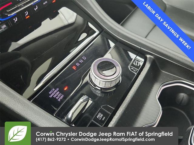 Photo of 2024 Silver Zynith Jeep Grand Cherokee 4xe