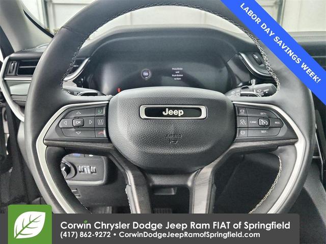 Photo of 2024 Silver Zynith Jeep Grand Cherokee 4xe