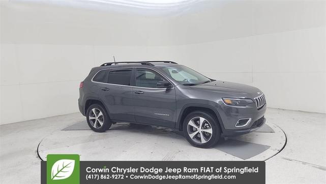 Photo of 2022 Granite Crystal Clearcoat Metallic Jeep Cherokee