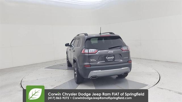 Photo of 2022 Granite Crystal Clearcoat Metallic Jeep Cherokee