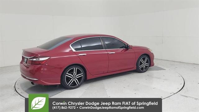 Photo of 2016 Silver Honda Accord