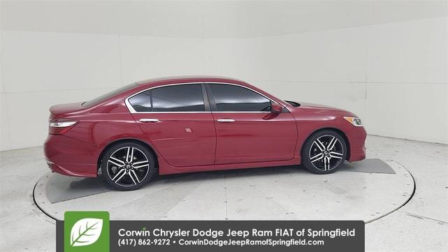 Photo of 2016 Silver Honda Accord