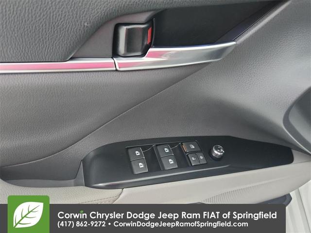 Photo of 2020 Wind Chill Pearl Toyota Camry