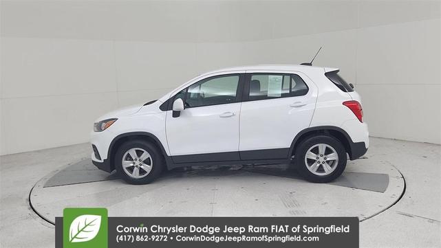 Photo of 2019 Summit White Chevrolet Trax