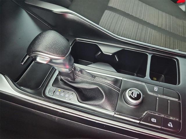 Photo of 2021 Gravity Gray Kia Sorento