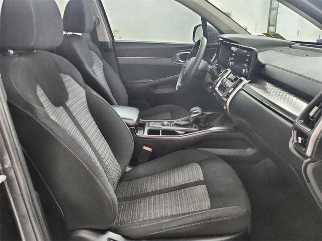 Photo of 2021 Gravity Gray Kia Sorento