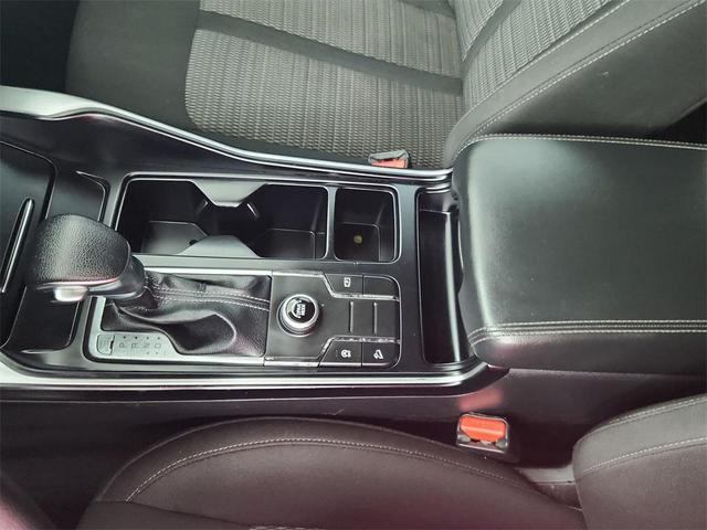 Photo of 2021 Gravity Gray Kia Sorento
