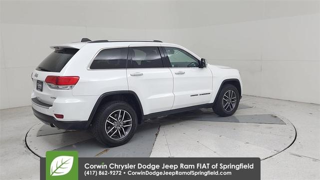 Photo of 2019 Bright White Clearcoat Jeep Grand Cherokee