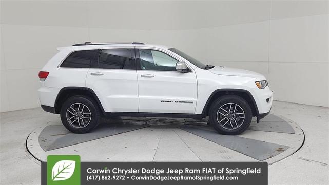 Photo of 2019 Bright White Clearcoat Jeep Grand Cherokee