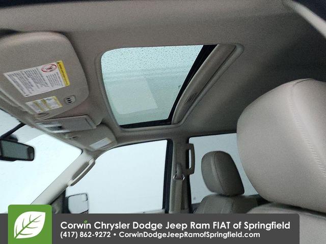 Photo of 2012 Ingot Silver Metallic Ford Expedition