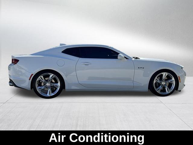 Photo of 2021 Summit White Chevrolet Camaro