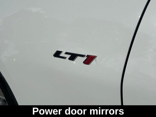 Photo of 2021 Summit White Chevrolet Camaro