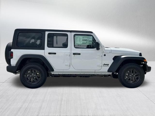 Photo of 2025 Bright White Clearcoat Jeep Wrangler