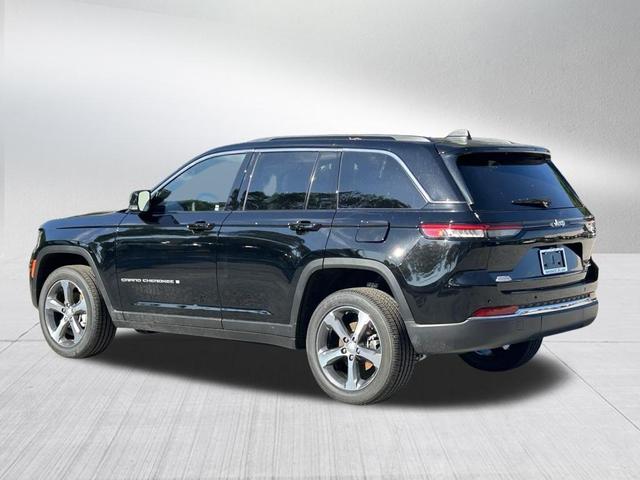 Photo of 2025 Diamond Black Jeep Grand Cherokee