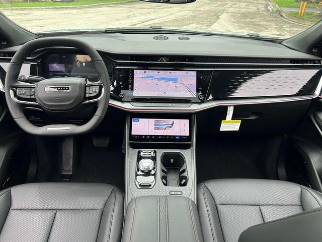 Photo of 2025 Silver Zynith Clearcoat Jeep Wagoneer S