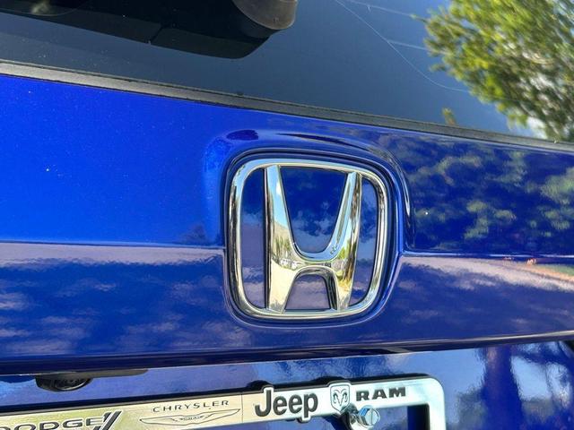 Photo of 2023 Blue Honda CR-V