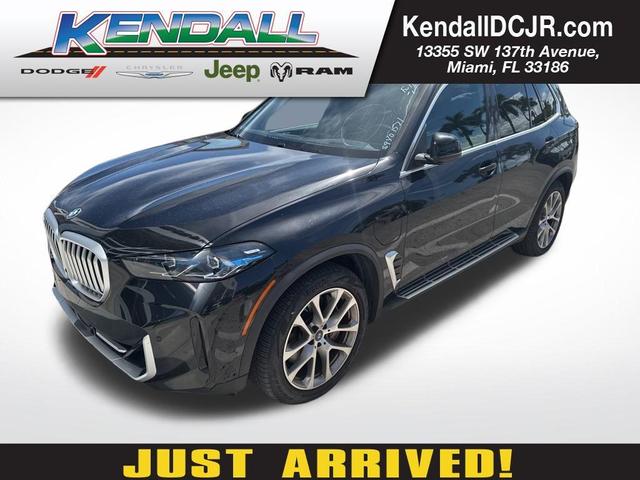 Photo of 2025 Black Sapphire Metallic BMW X5 PHEV