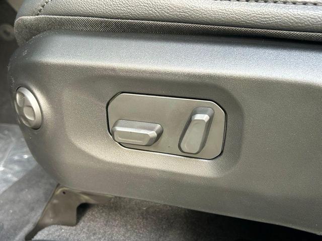 Photo of 2025 Black Clearcoat Jeep Wrangler