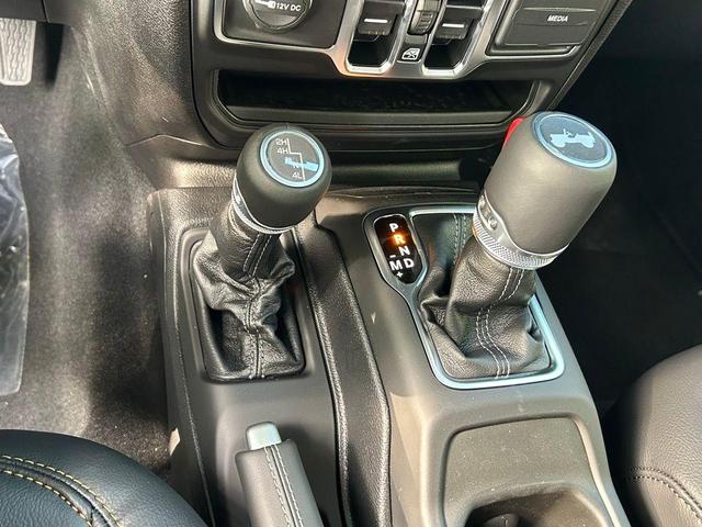 Photo of 2025 Black Clearcoat Jeep Wrangler