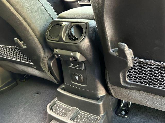 Photo of 2025 Black Clearcoat Jeep Wrangler