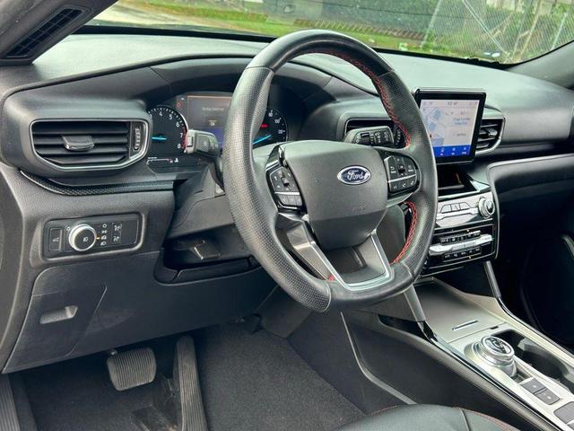 Photo of 2022 Stone Blue Metallic Ford Explorer