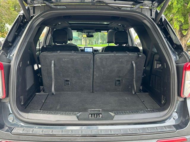 Photo of 2022 Stone Blue Metallic Ford Explorer