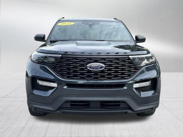 Photo of 2022 Stone Blue Metallic Ford Explorer