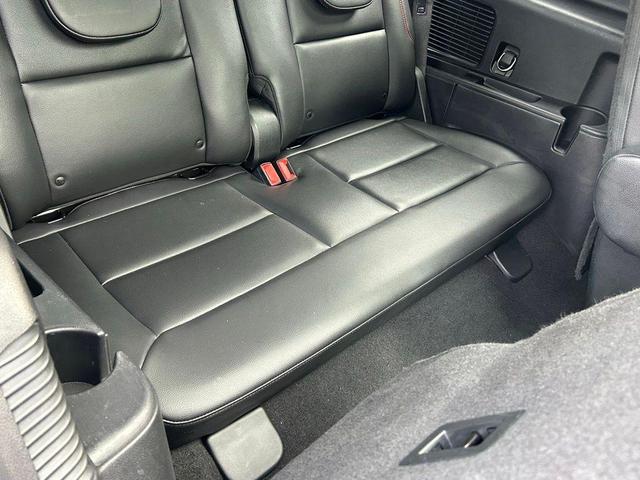 Photo of 2022 Stone Blue Metallic Ford Explorer