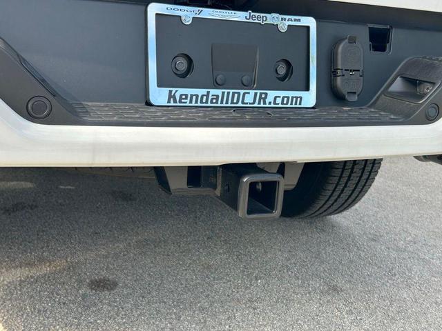 Photo of 2025 Bright White Clearcoat RAM 1500