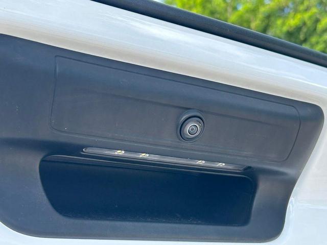 Photo of 2025 Bright White Clearcoat RAM 1500
