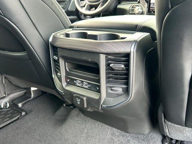 Photo of 2025 Diamond Black RAM 1500