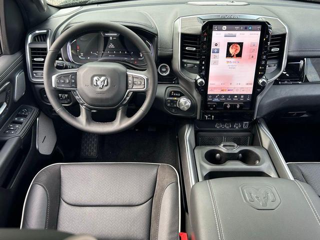 Photo of 2025 Diamond Black RAM 1500