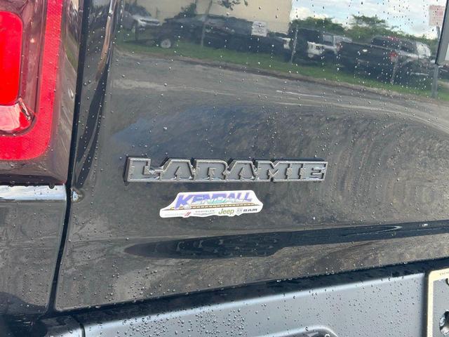 Photo of 2025 Diamond Black RAM 1500