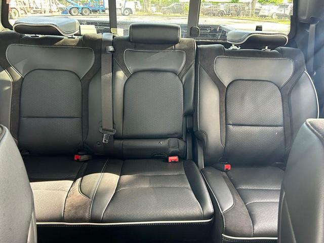 Photo of 2025 Diamond Black RAM 1500
