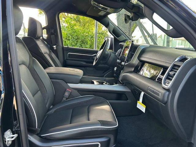 Photo of 2025 Diamond Black RAM 1500
