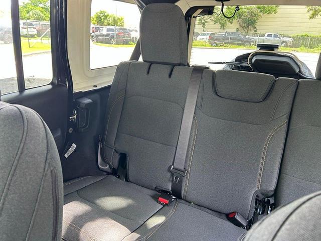 Photo of 2025 Black Clearcoat Jeep Wrangler