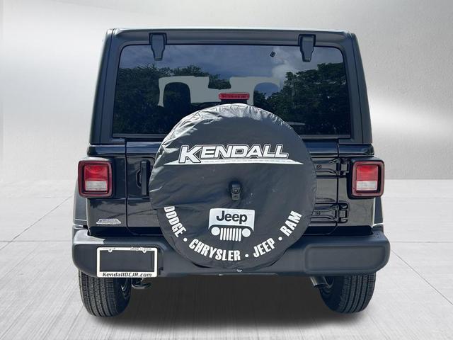 Photo of 2025 Black Clearcoat Jeep Wrangler
