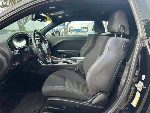 Photo of 2019 Pitch Black Clearcoat Dodge Challenger