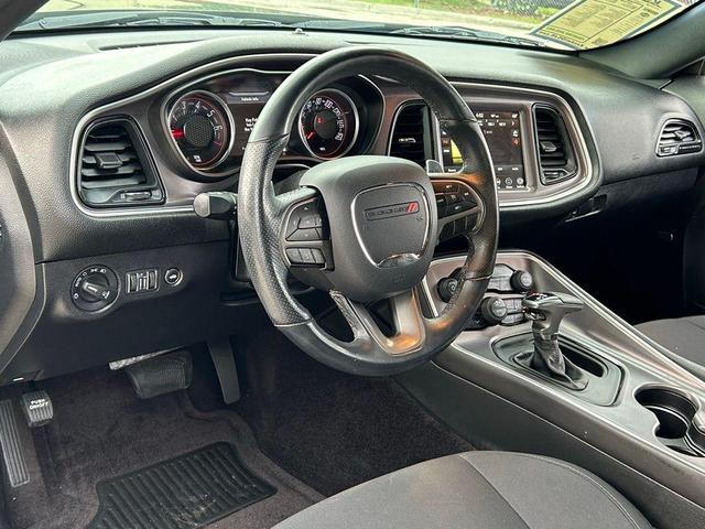 Photo of 2019 Pitch Black Clearcoat Dodge Challenger